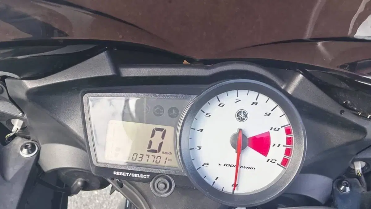 Yamaha YZF R125 (2008 - 13)  (5)