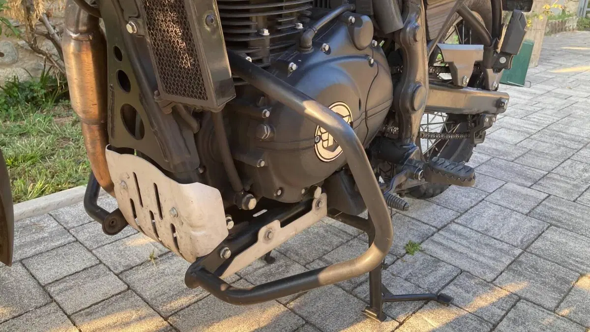 Royal Enfield Himalayan 411 (2021 - 24)  (5)