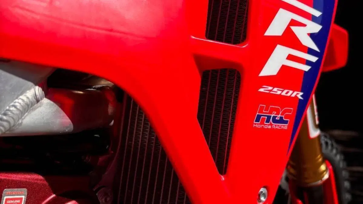 Honda CRF 250R WE (2025)  (9)