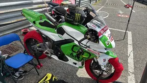 Honda CBR 600 RR (2005 - 06)  (2)