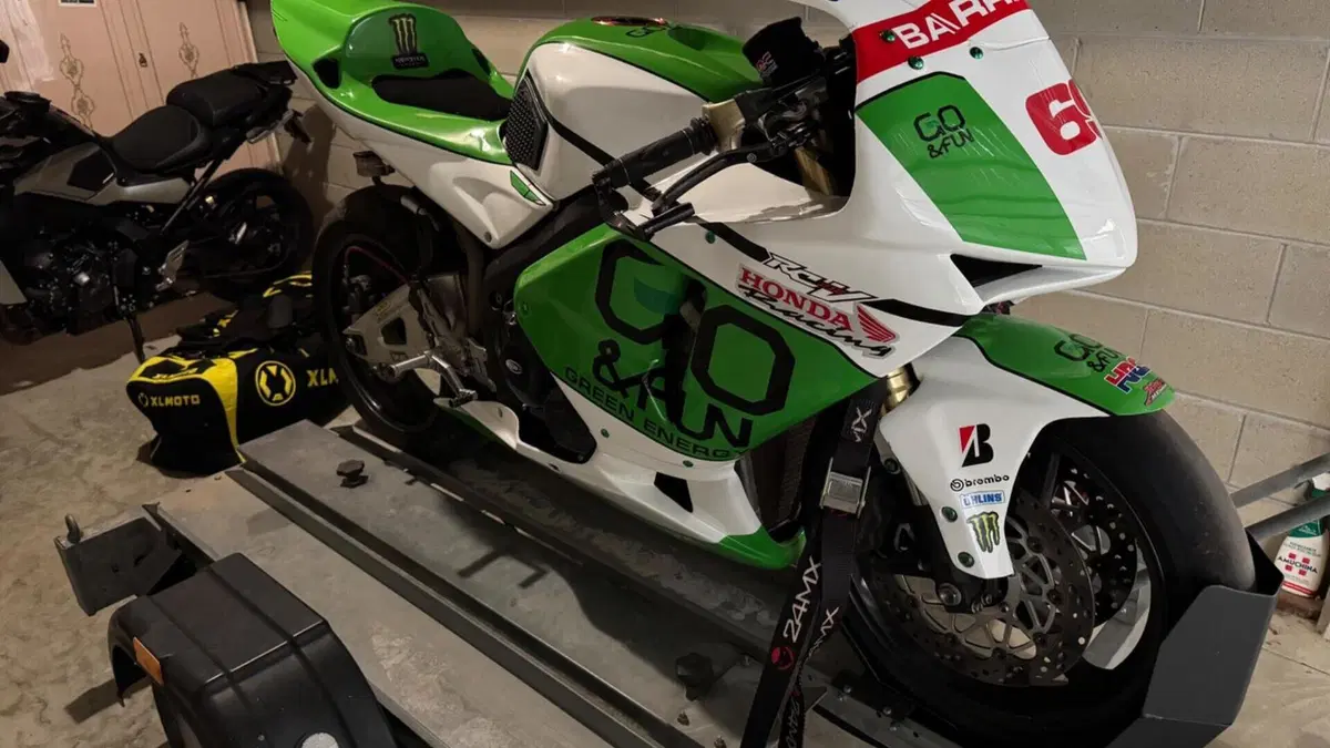Honda CBR 600 RR (2005 - 06)  (3)
