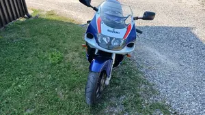 Suzuki GSX R 750 (1996 - 97)  (3)