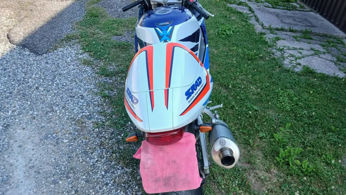 Suzuki GSX R 750 (1996 - 97)  (5)