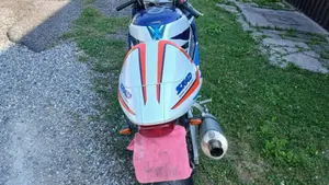 Suzuki GSX R 750 (1996 - 97)  (5)