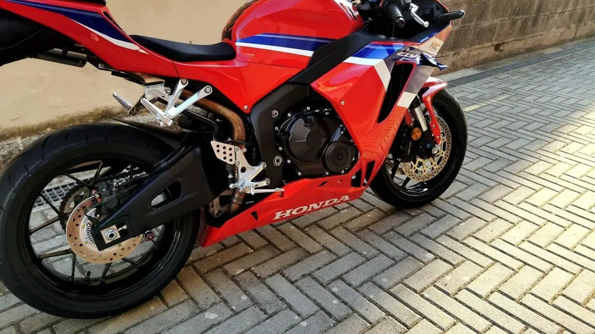 Honda CBR 600 RR (2024 - 26)  (5)