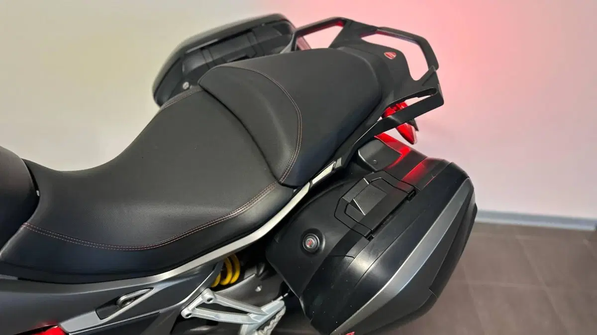 Ducati Multistrada 1260 S Grand Tour (2020)  (7)