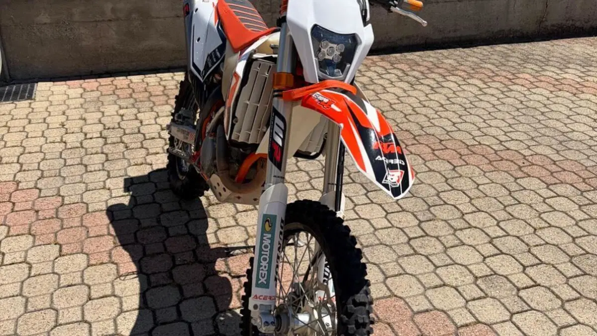 KTM 250 EXC-F (2011)  (3)