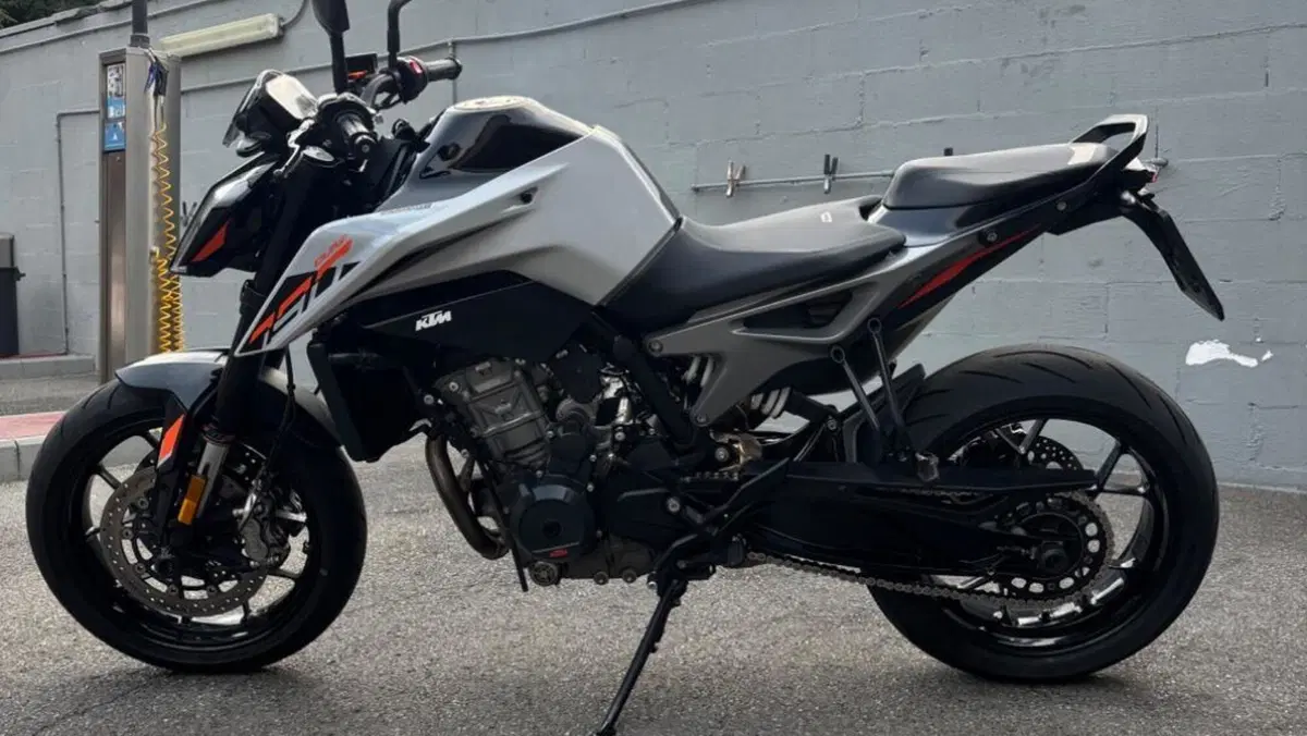 KTM 790 Duke L (2023 - 24)  (6)