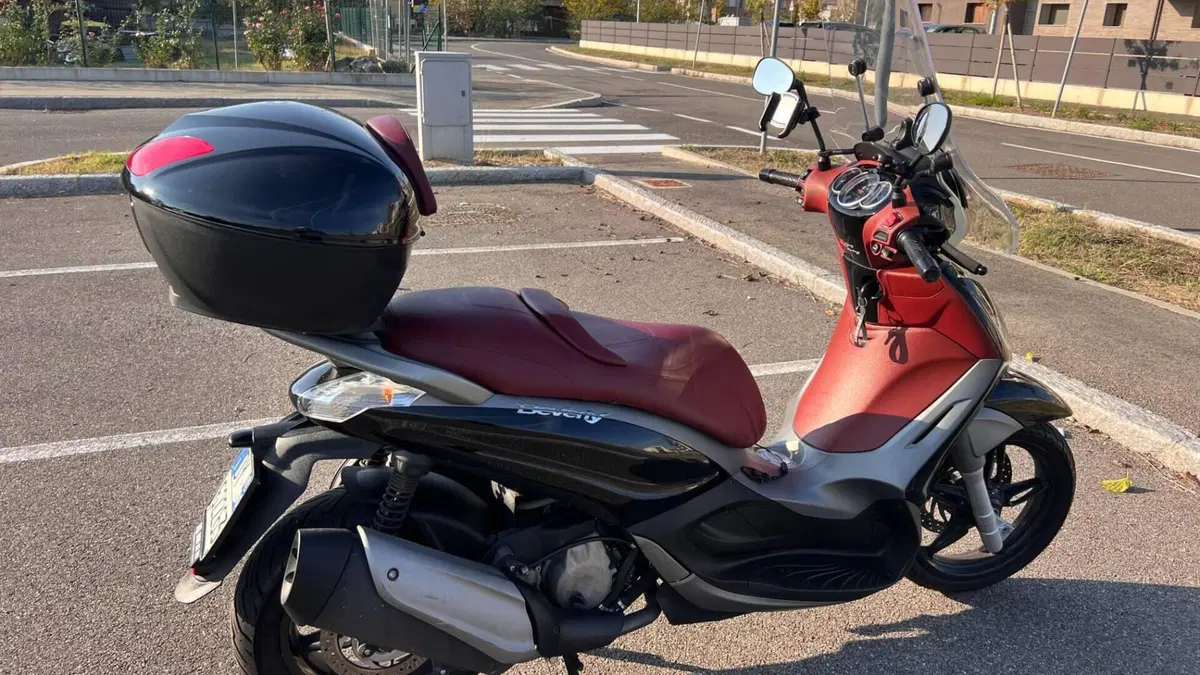 Piaggio Beverly 350 SportTouring ie (2011 - 15)  (3)