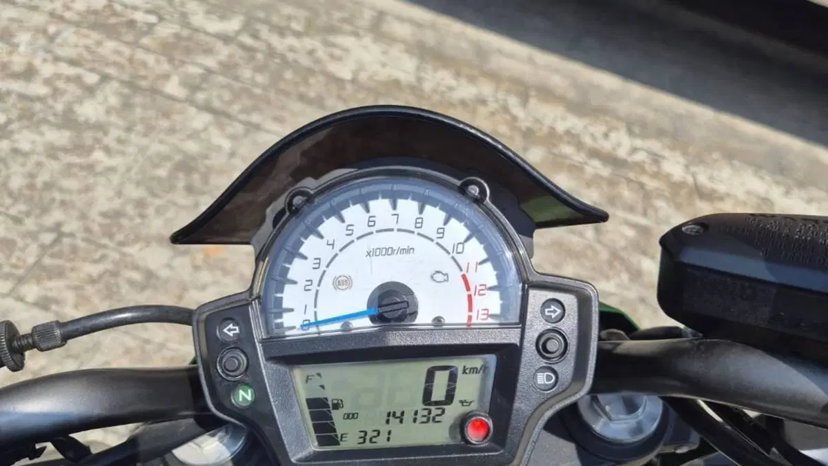Kawasaki ER-6N ABS (2012 - 16)  (5)