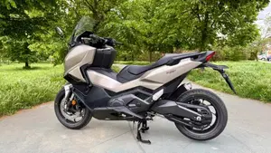 Honda Forza 750 (2025 - 26)  (2)