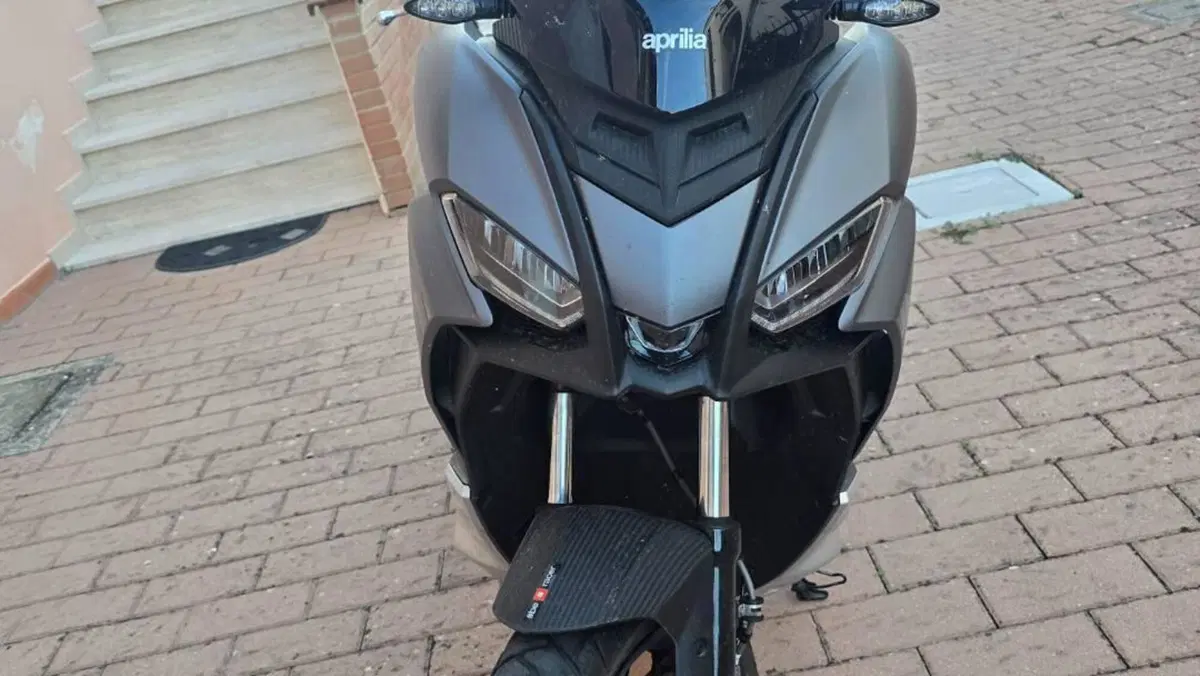 Aprilia SR GT 200 (2025 - 26)  (2)