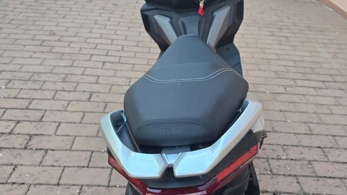 Aprilia SR GT 200 (2025 - 26)  (5)