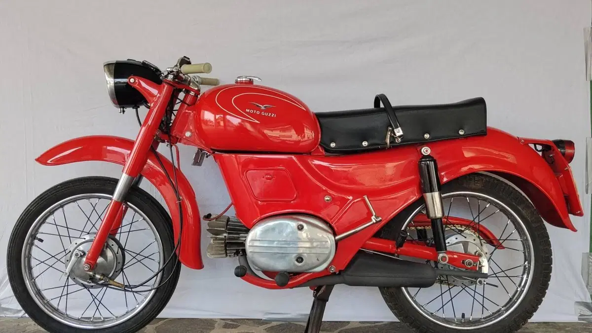 Moto Guzzi   (8)