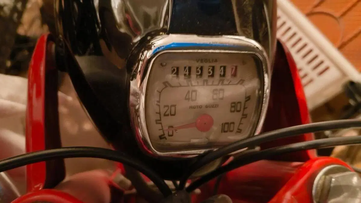 Moto Guzzi   (13)
