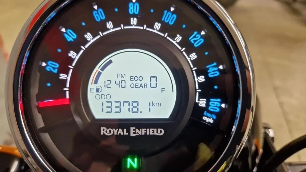 Royal Enfield Meteor 350 (2021 - 26)  (4)