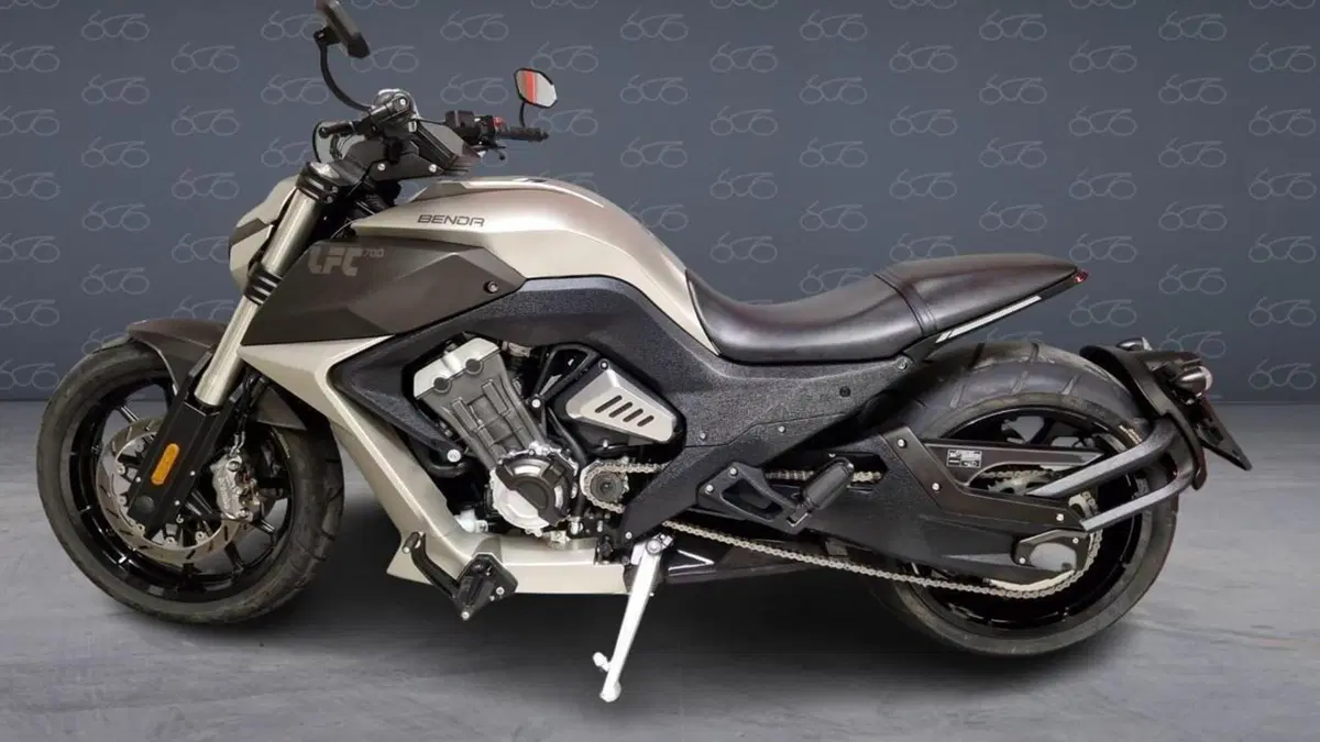Benda Motorcycles LFC 700 (2024 - 26)  (5)