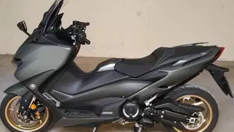 Yamaha T-Max 560 Tech Max (2021)