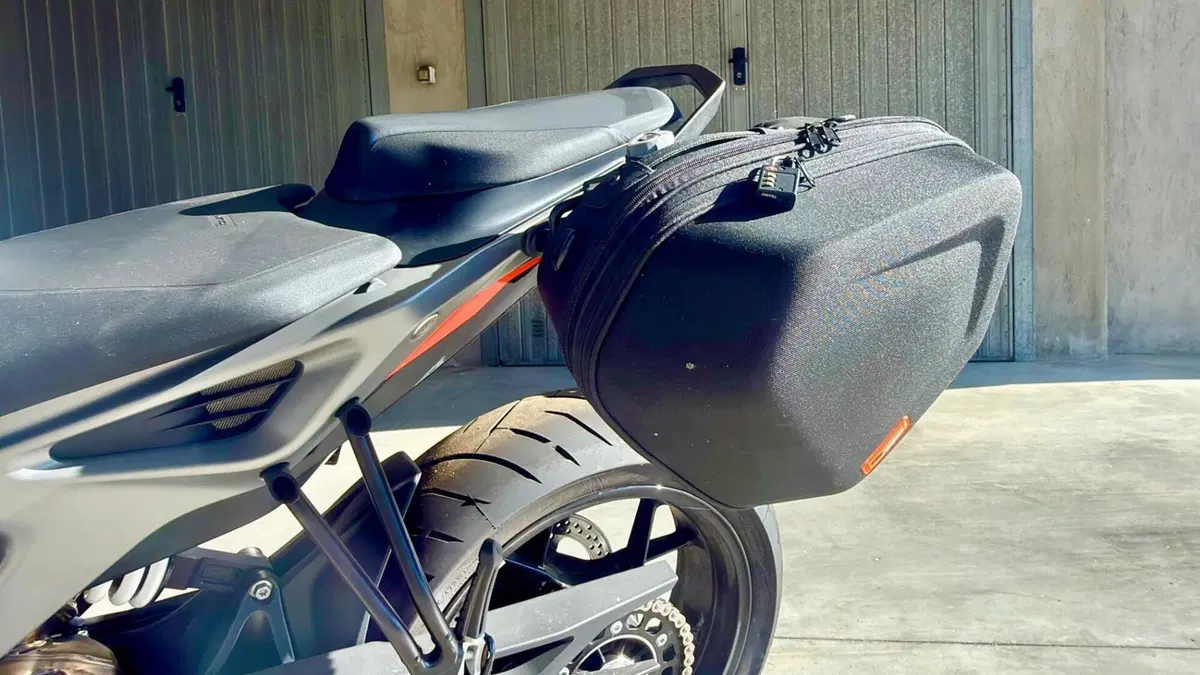 KTM 790 Duke L (2023 - 24)  (2)
