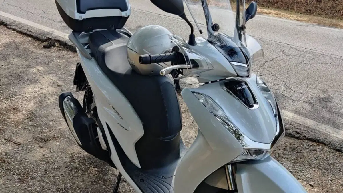 Honda SH 150i (2020 - 23)  (2)