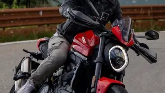 Ducati Monster 937 + (2021 - 25)