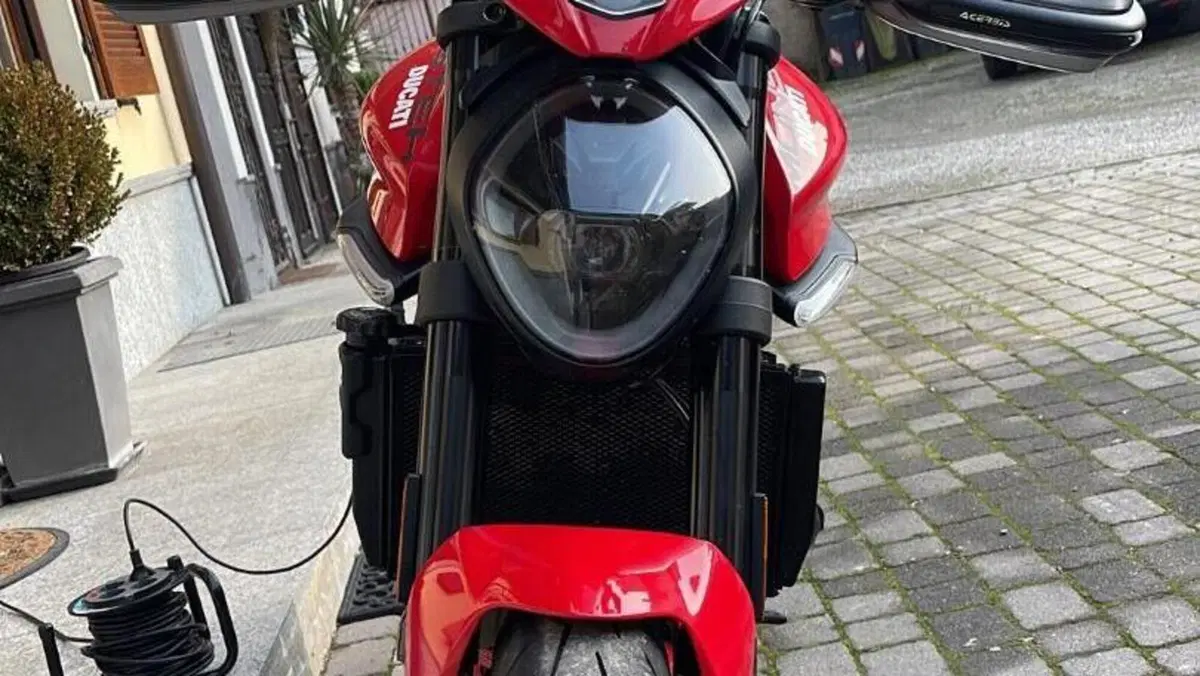 Ducati Monster 937 + (2021 - 25)  (3)