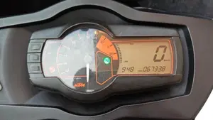 KTM 990 Adventure (2009 - 11)  (8)