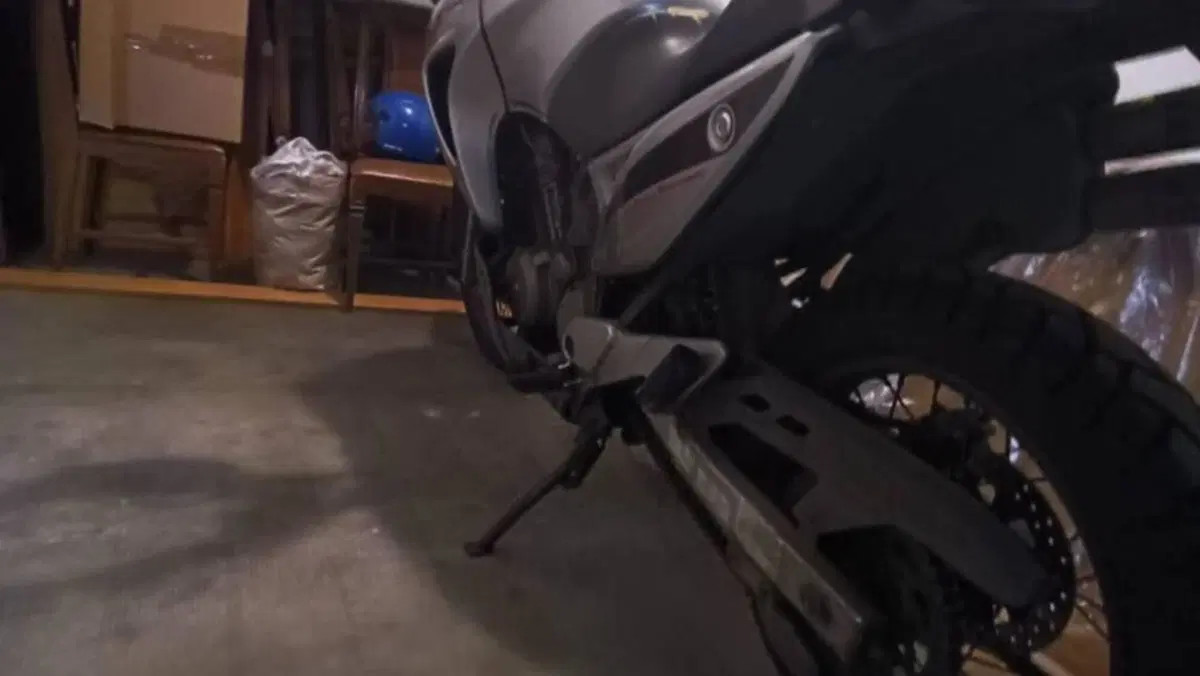 Honda Transalp XL 650V (2005 - 06)  (2)