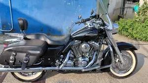 Harley-Davidson 1690 Road King Custom (2007) - FLHRS 