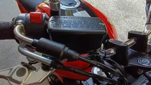 Suzuki Gladius 650 SFV (2009 - 15)  (7)