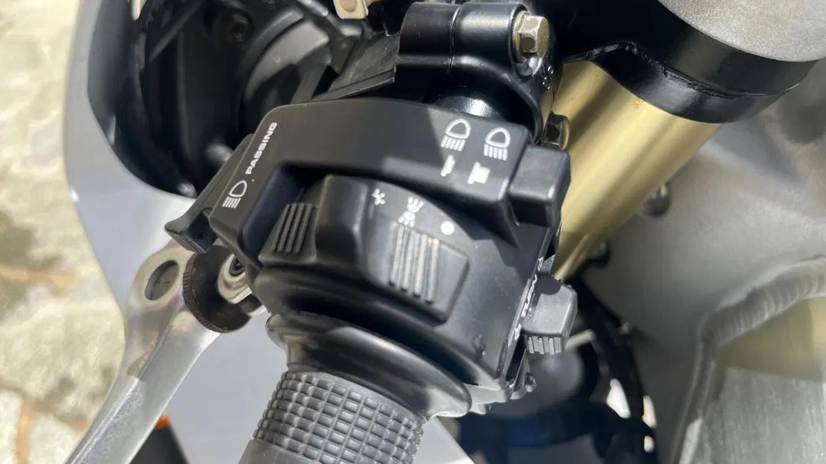 Honda VTR 1000 SP-2 (2002 - 06)  (14)