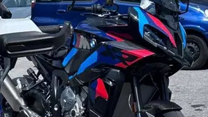 Bmw M 1000 XR (2024 - 27)  (2)
