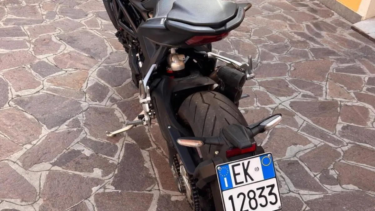 MV Agusta Brutale 800 EAS ABS (2016 - 19)  (3)