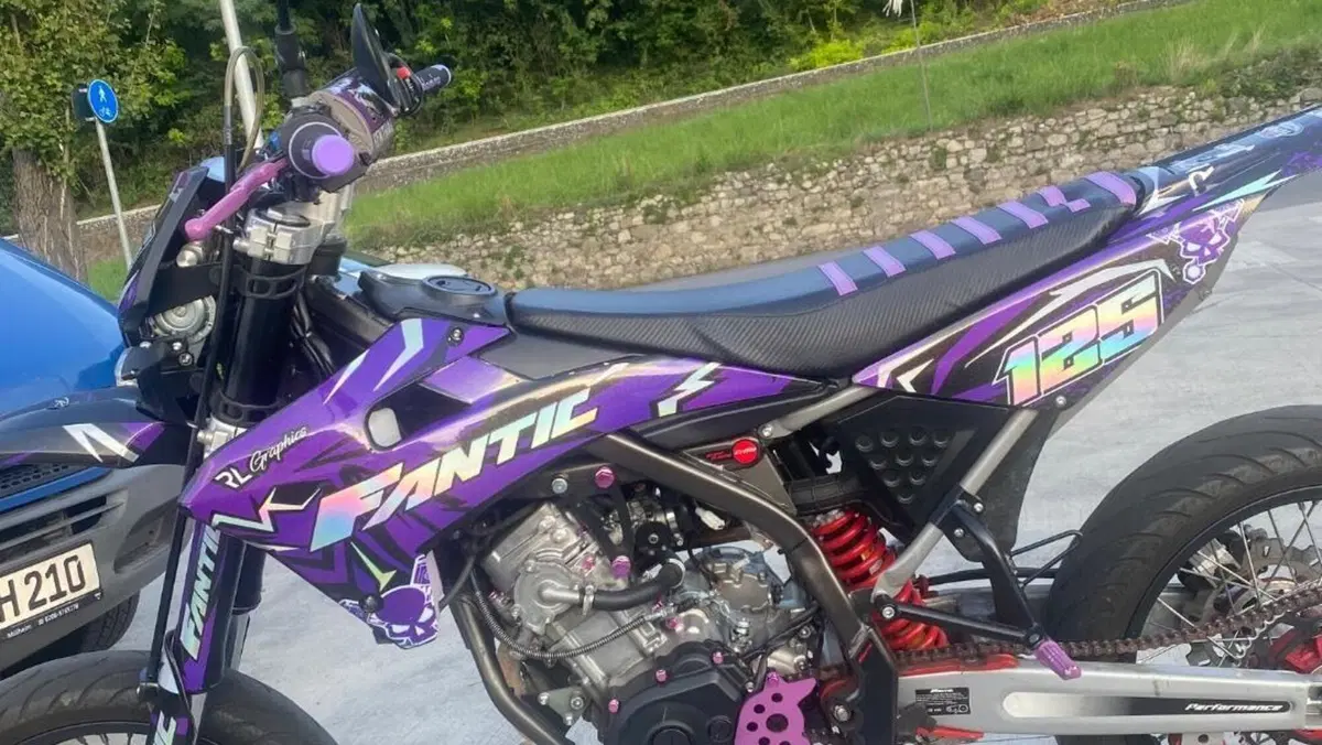 Fantic Motor Motard 125 Performance 4t (2020)  (4)