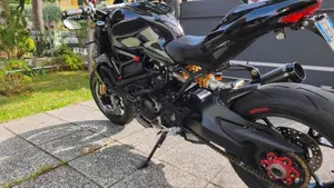 Ducati Monster 1200 R (2016 - 19)  (2)