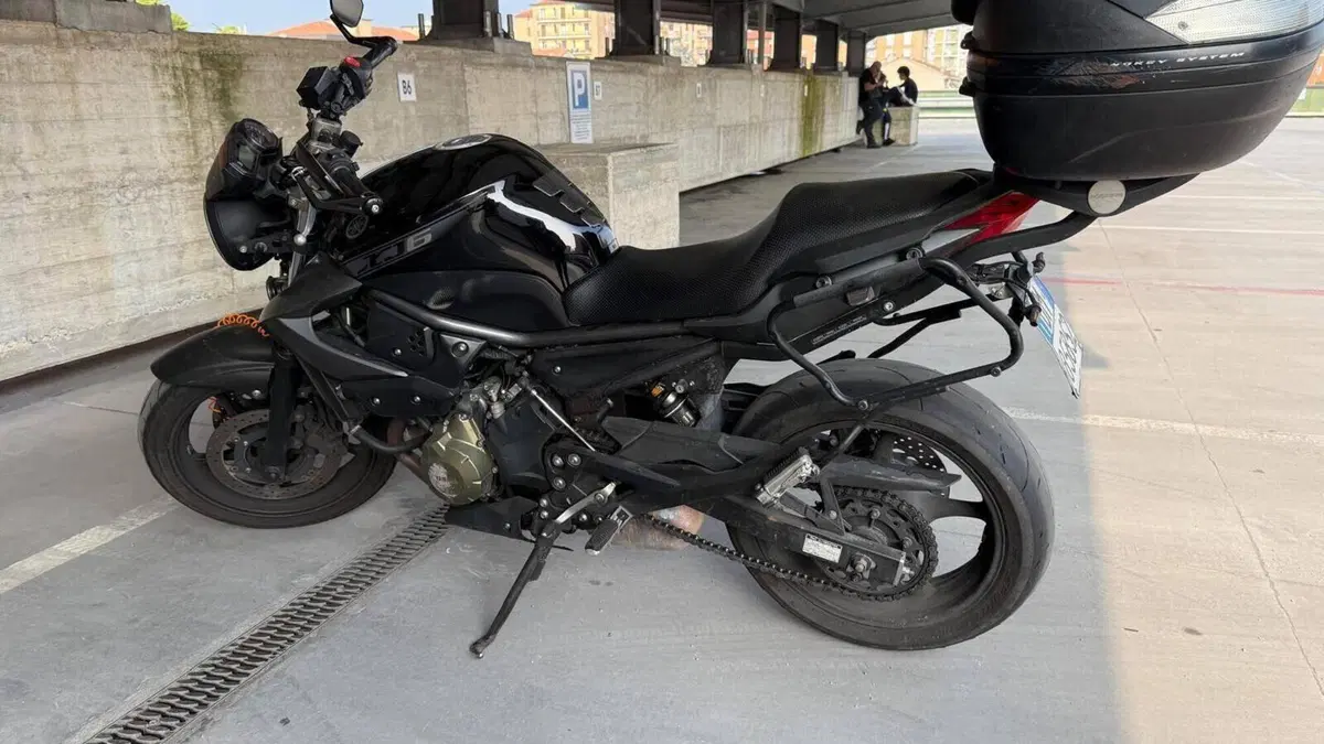 Yamaha XJ6 (2008 - 15)  (2)