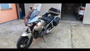 Yamaha TDM 900 (2002 - 14)  (2)