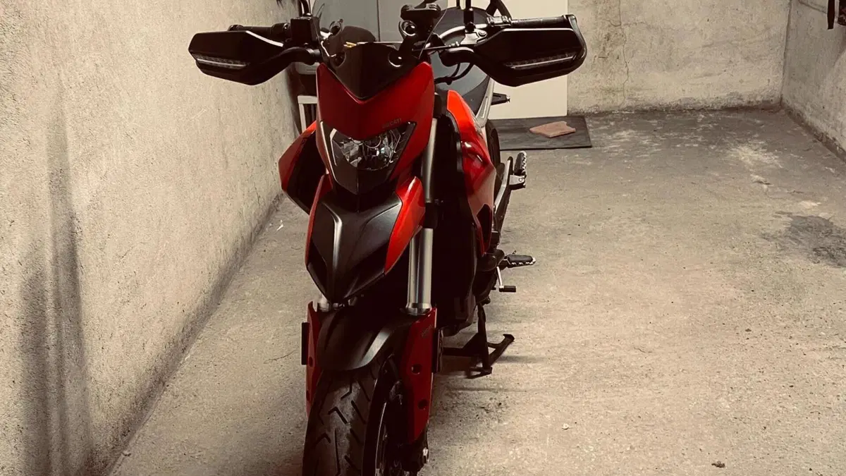 Ducati Hyperstrada 939 (2016 - 18)  (2)