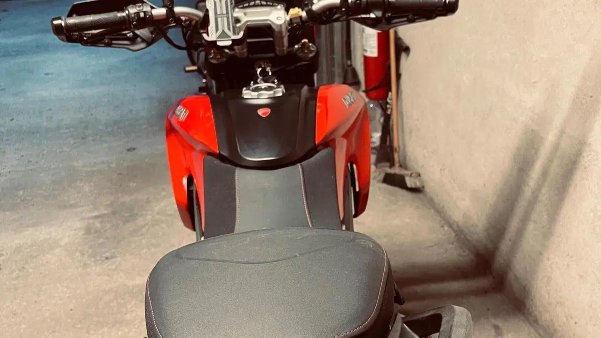 Ducati Hyperstrada 939 (2016 - 18)  (3)