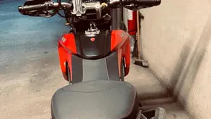 Ducati Hyperstrada 939 (2016 - 18)  (3)