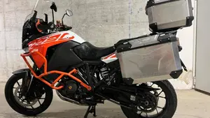 KTM 1290 Super Adventure S (2017 - 20)  (4)