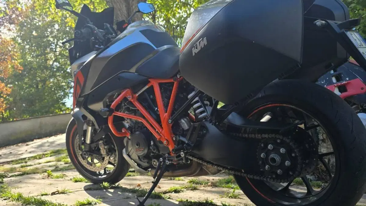 KTM 1290 Super Duke GT ABS (2016 - 18)  (6)