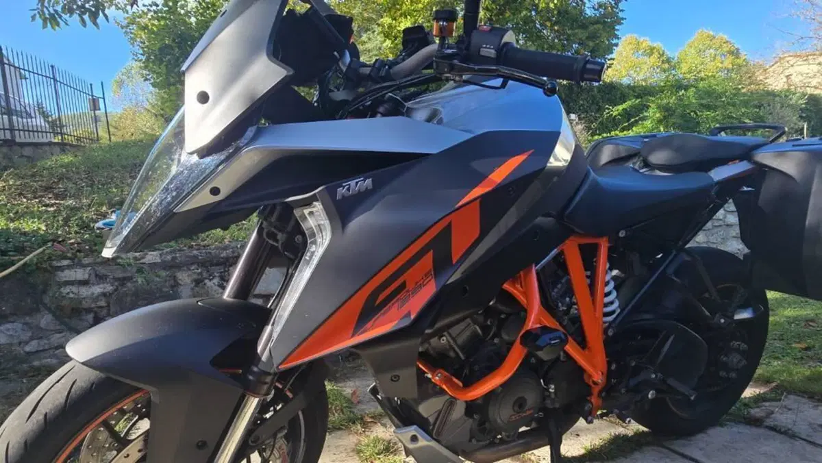 KTM 1290 Super Duke GT ABS (2016 - 18)  (7)