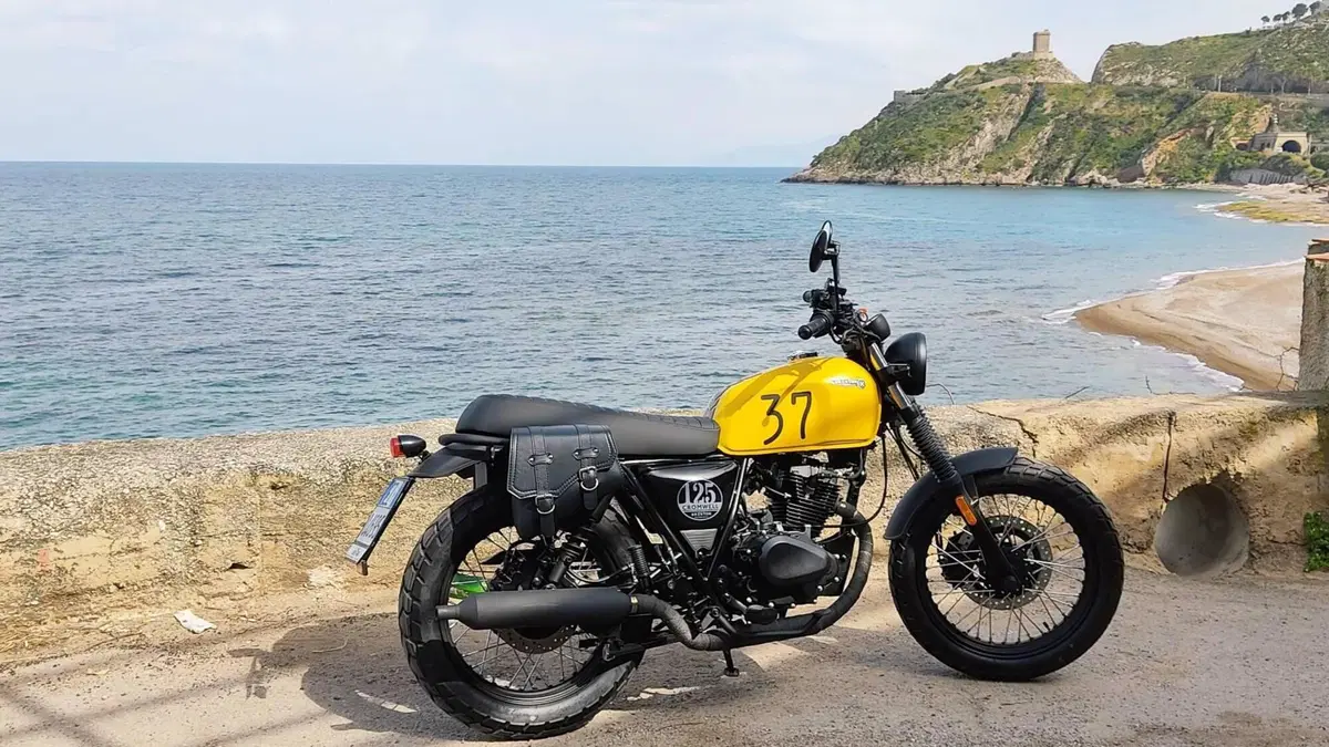 Brixton Motorcycles Cromwell 125 CBS (2021 - 26)  (2)