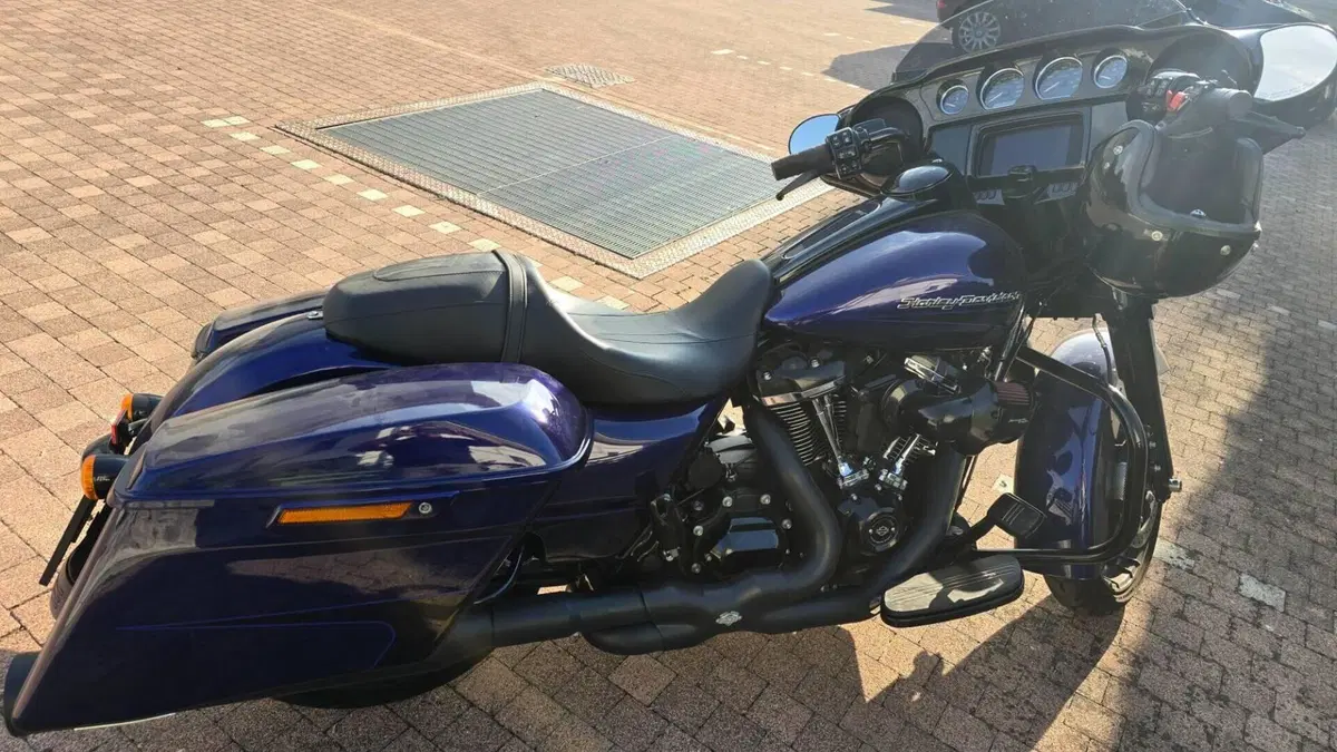 Harley-Davidson Street Glide Special (2021 - 23)  (2)