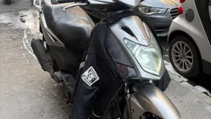 Kymco Agility 125 R16 (2008 - 17)  (2)