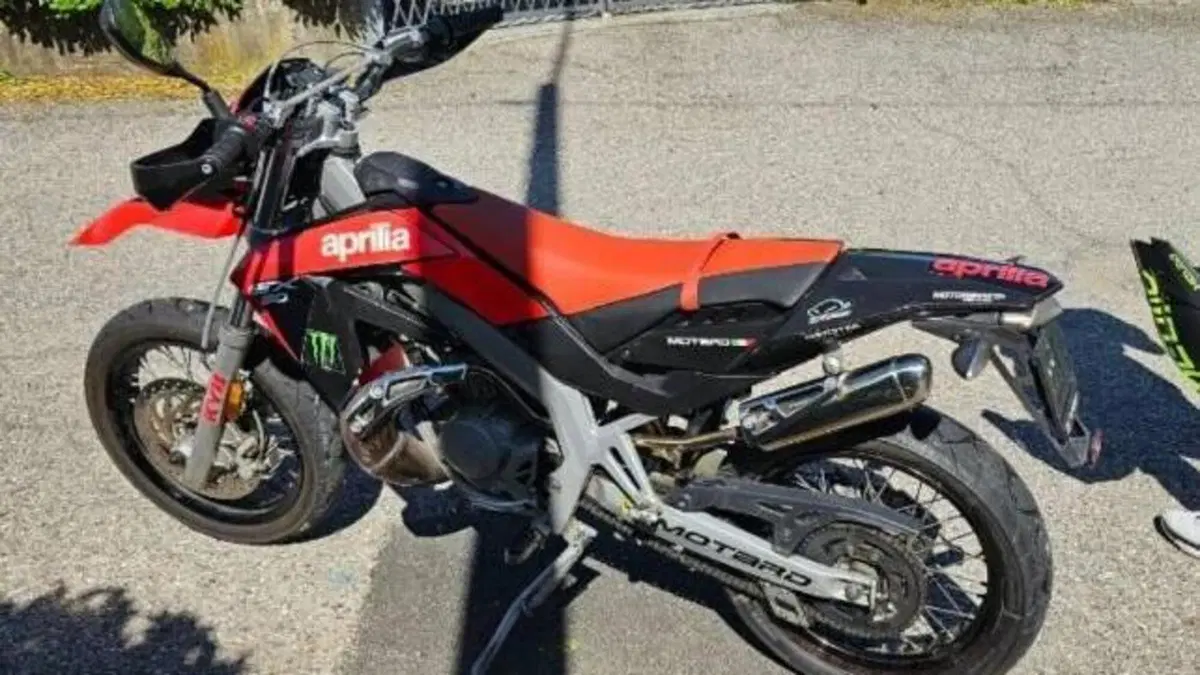 Aprilia SX 50 (2006 - 17)  (2)