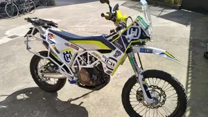 Husqvarna 701 Enduro (2017 - 19)  (4)
