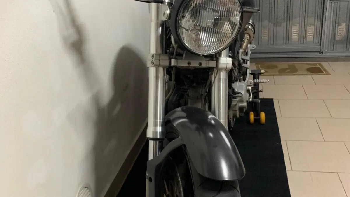 Ducati Monster 620 Dark (2003 - 06)  (5)