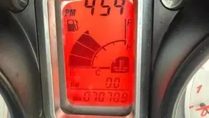 Yamaha T-Max 500 (2004 - 07)  (6)